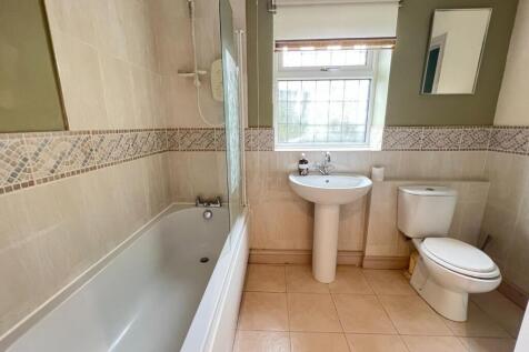Bathroom.jpg