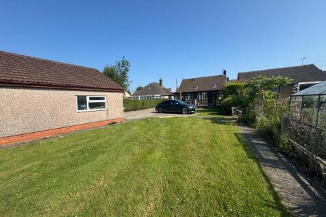 rear garden (2).jpg