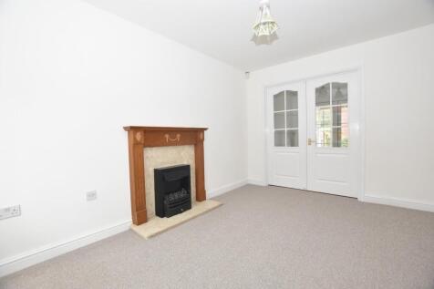 Living room 3.JPG