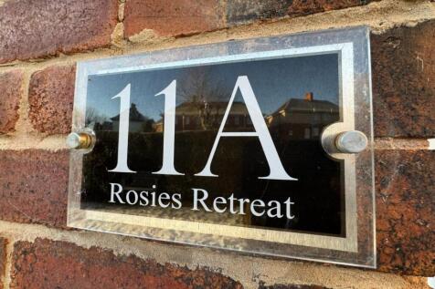 11A ROSIES RETREAT.jpg