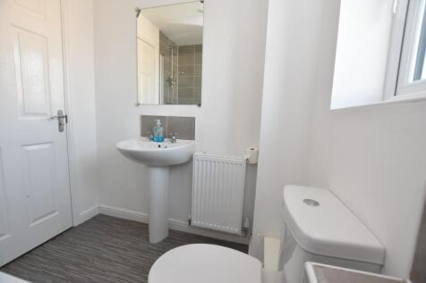 bathroom (2).jpg