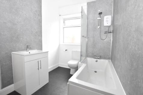 Bathroom.JPG