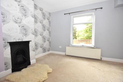 Rear bedroom (4).JPG