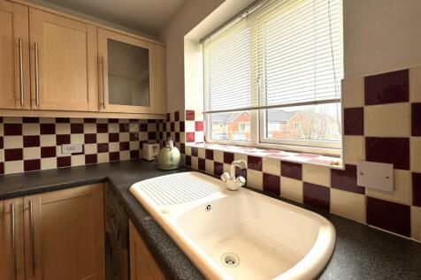 Kitchen 1.jpg