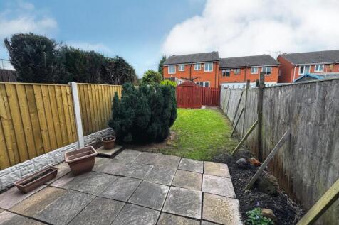 rear garden (2).jpg