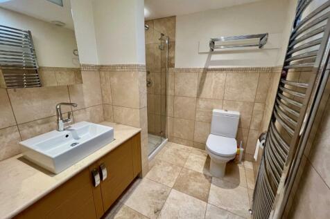 shower 2.jpg
