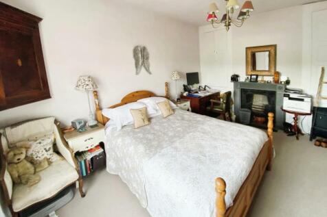 8a25924f-Bed 203.jpg