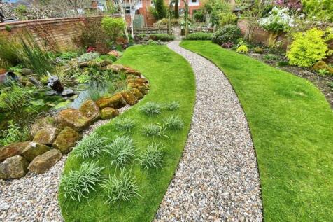 59df5ee2-Garden 20and 20Pond.jpg