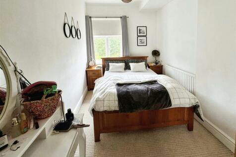 2347760a-Bed1.jpg