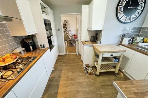 f86e63cf-Kitchen1.jpg