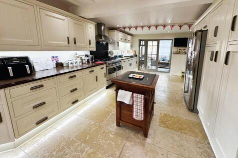c04cf414-AKitchen.jpg