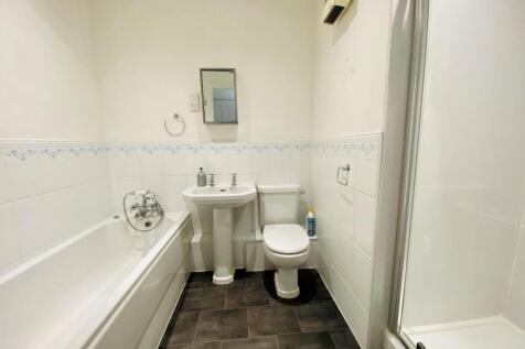 Bathroom.jpg