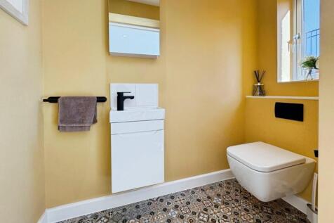 Downstairs WC.jpg