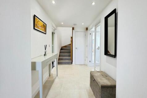 Hallway.jpg