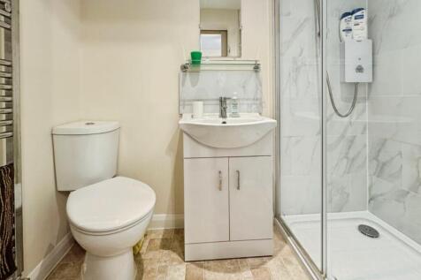 Downstairs Shower Room.jpg