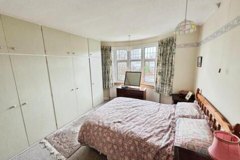Bedroom One.jpg