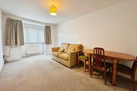 80327272-Living 20Room.jpg
