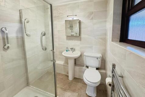 ae0bffe3-Shower 20Room.jpg