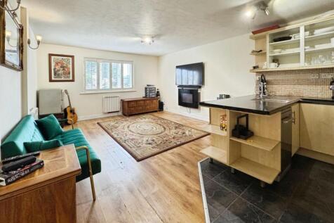 5adef28f-Living 20Room 20Kitchen.jpg