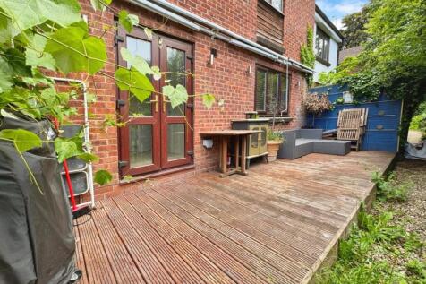 a8ef4c9a-Decking.jpg