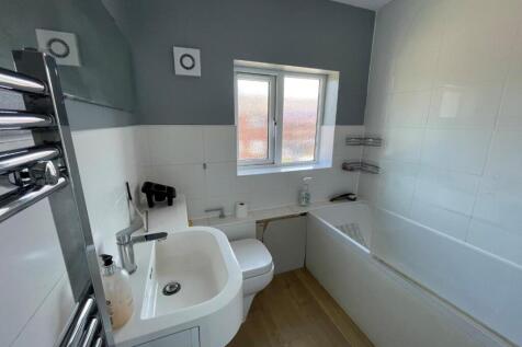 Ensuite2.jpg