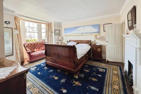 Bedroom One.jpg