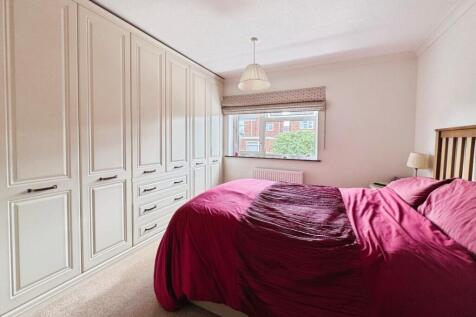Bedroom One.jpg