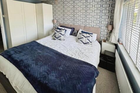 Bedroom One.jpg