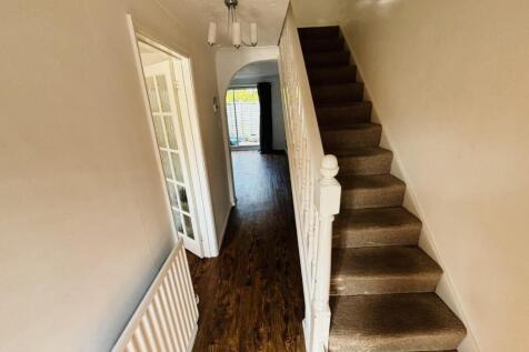 Entrance Hallway.jpg