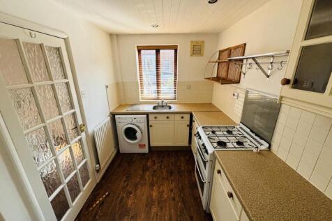 Kitchen....jpg