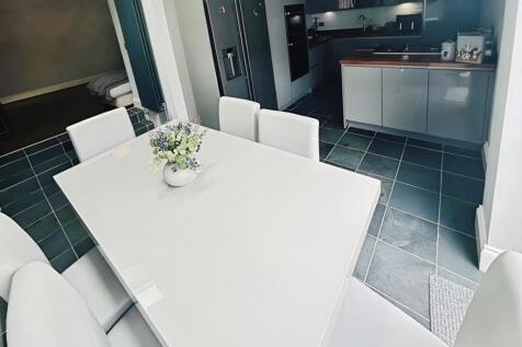 Kitchen.JPEG.jpg