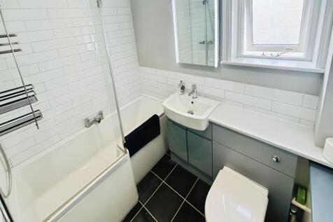 Bathroom.JPEG.jpg