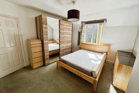 Bedroom One.jpg