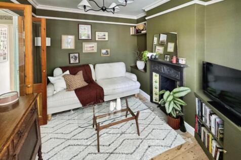 Living Room.jpg