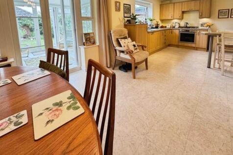 Dining Kitchen.jpg