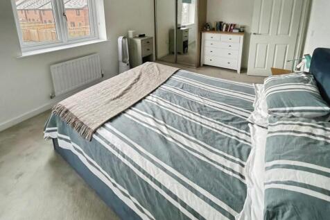 77ea3b6f-Bedroom 20One.jpg