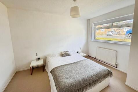 Bedroom One.jpg