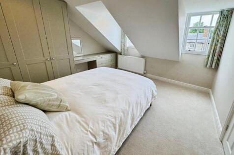 Bedroom One.jpg