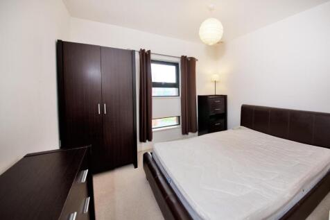 Bedroom .jpg