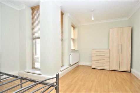 First Bedroom 1.jpg