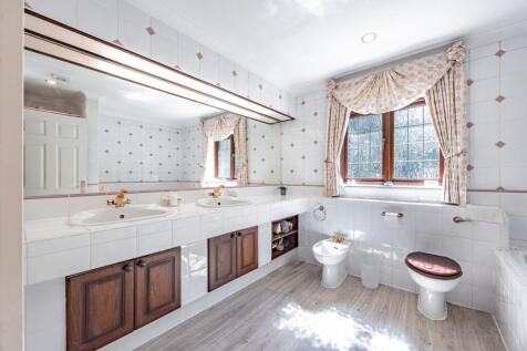 Ensuite - Bed1