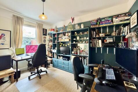 Property Image 6