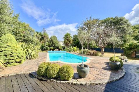 Property Image 37