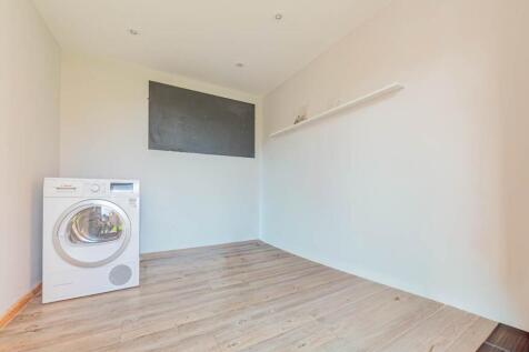 Home office \ Snug R