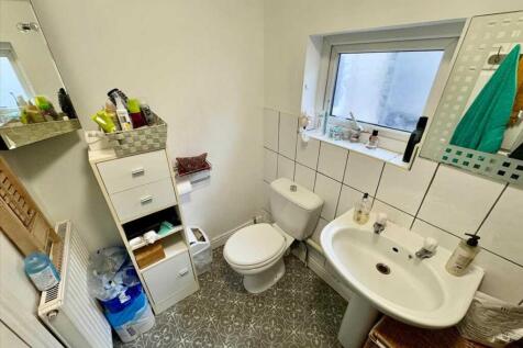 Bathroom (Flat)