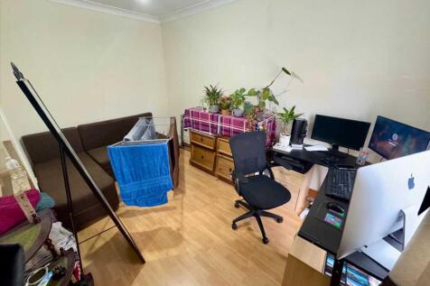 Bedroom 2 (Flat)
