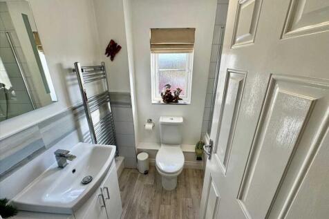 Bathroom (Third