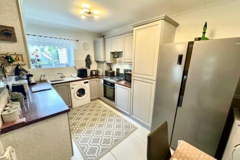 Kitchen (Lower