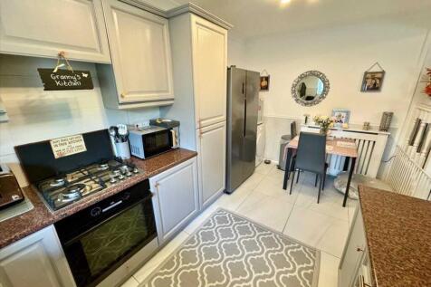 Kitchen (Lower