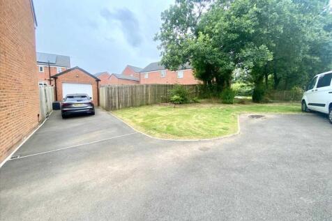 Garage With Off Road